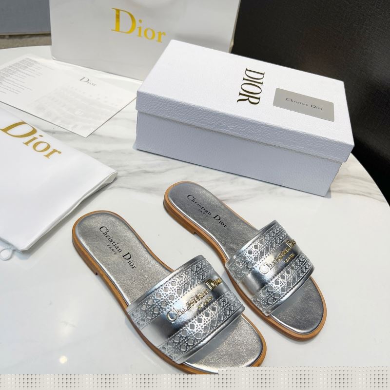 ch**an D*or slippers
